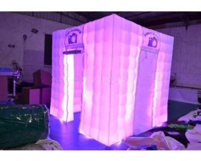 China Oxford Fabric portable Inflatable Cube Tent For Outlets With LED light for sale