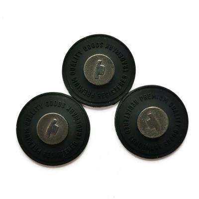 중국 Custom Size Soft PVC Patch Black Nickel Free Round Rubber Clothing Labels 판매용