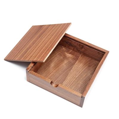 China Handmade Sliding Wooden Magnetic Closing Lid Gift Box Wholesale for sale