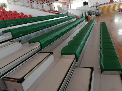 China Manuelle HDPE Bank-einziehbare Turnhallen-Zuschauertribüne-Innenbasketball-Zuschauertribünen zu verkaufen