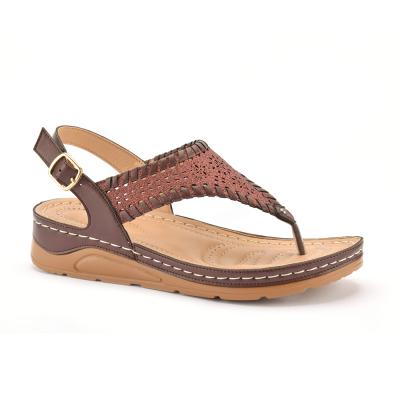 China Fashion Trend Brown Summer Platform Flat Soft Sandals For Women And Ladies for sale