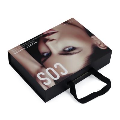 China Wholesale Recyclable Eco-Friendly Custom Rigid Black Cardboard Cosmetic Foldable Magnetic Gift Box Packaging With Foam Insert for sale