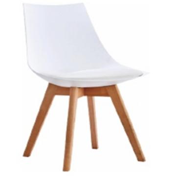 China Modern Classic Cheap Plastic PP Dining Chair With Wooden Legs for sale