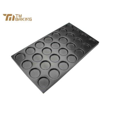 China Viable Custom Non-Stick Metal Bakeware Muffin Tray and Cupcake Pan Bread Mold Bakeware Baking Tray for sale