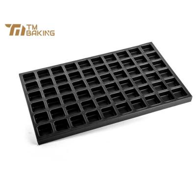 China Sustainable Commercial Industrial Tray Mini Cake Mold Muffin Cake Bakeware Cup Cake Molds for sale