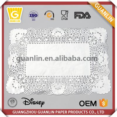 China Wholesale Viable Grade 40gsm/53gsm Edible Tour Newspaper Rectangular Gold Silver Foil Cream Paper Doilies for sale