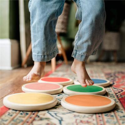 China Eco-Freindly Wooden Eco-Freindly 6 Stepping Stones Colorful Mini Stepping Stones Montessori Training Step Hop and Balance Toys for sale