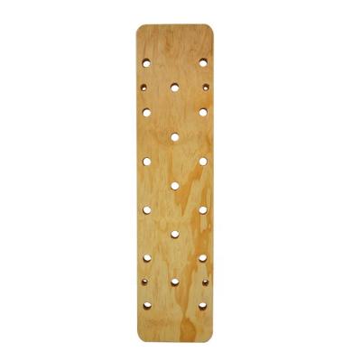 China Lechng Universal Fitness Wooden Climbing Pegboard for sale