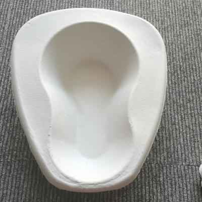 China Eco-friendly Personal Care Hospital Portable Bedpan Disposable Pulp Bed Pan for sale