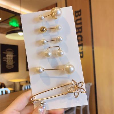 China Wholesale Luxury Pearl Safety Brooch Pins For Women Crafts Sweater Shawl Clip Gold Plated Brooch Size Supplement Pins for sale