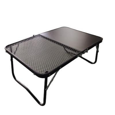 China Easy carrying 2021 hot-selling folding table beach camping outdoor lightweight picnic barbecue portable folding tables for sale