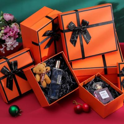 China Recyclable Custom Design Package Luxury Gift Boxes For Festival Small Cardboard Boxes For Packing Boxes Custom Logo For Clothes for sale