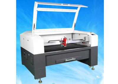 China Metal / acrylic  mini laser cutting machine , small desktop Laser Engraver for sale