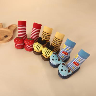 China Factory Sale Sustainable Cute Animal Non Slip Terry Bottoms Soft Bottom Kids Floor Bottoms Shoes for sale