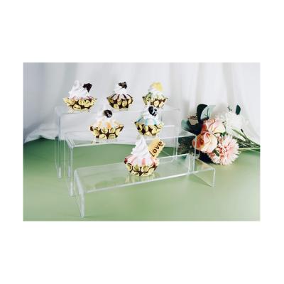 China TFC7 Modern Custom Clear Acrylic Display Cupcake Showcase Box For Food Holder for sale