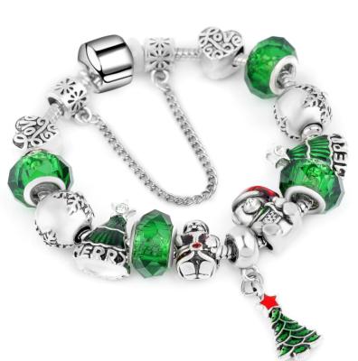 China New CLASSIC Green Christmas Tree Pendant Crystal Bead Christmas Tree Pendant Adjustable Bracelet For Girls Gifts for sale