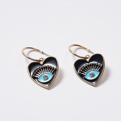 China Hot Selling 2022 Fashion New Fashion Heart Shape Evil Eye Drop Earring Jewelry for sale