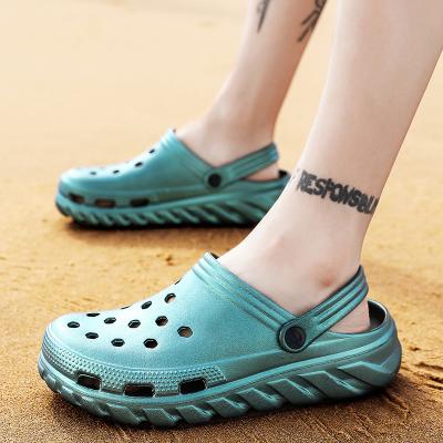 China New Lightweight Breathable SP746 Men Clog Beach Slippers Color Hollow Outdoor Eva Sandals For Male for sale