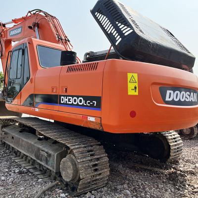 China Heavy Duty 30Ton Used Doosan Excavators  DH300LC-7 Backhoe Excavator Crawler Digger for sale