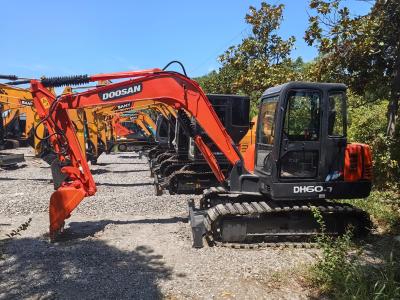 China 6ton Used Doosan Mini Excavator DH60 Excavator 0.2m3 Bucket Used Mini Track Hoes Te koop