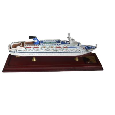 China Wholesale Africa Resin Ships Model Ship Statue Boat Sculpture Collection for sale