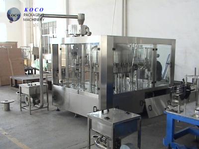 China La cadena de producción en botella completa automática completa del agua potable/puede relleno del vino del alcohol de la máquina de rellenar/del licor en venta