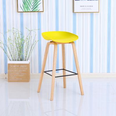 China Home Rustic Wood Kitchen High Vintage Bar Stool Furniture Antique Cooling Plastic Bar Stool Large Cheap Modern Industrial Chair With Back for sale