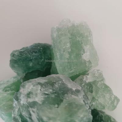 China Europe Crystal Green Fluorite Gemstone Natural Tumbled Healing Raw Stones 2-4cm for sale