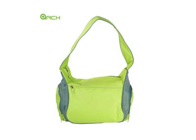 China 600D Polyester Sports Gym Bags With Large Capacity for sale