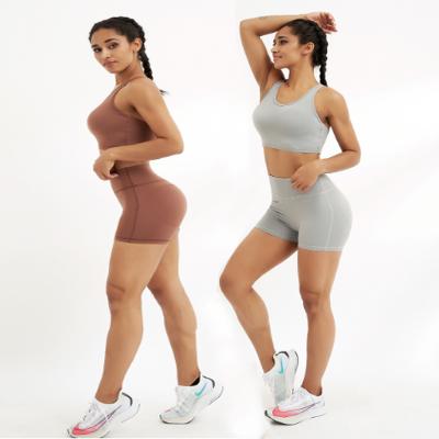 China Nice Breathable Summer Tan Women Color Matching Workout Sets Shorts Yoga Two Piece Set for sale