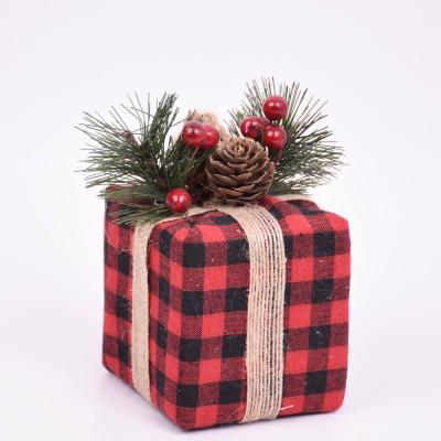 China Christmas Decoration BSCI Factory Customized Handmade Home Indoor Christmas Table Christmas Decoration Supplies for sale