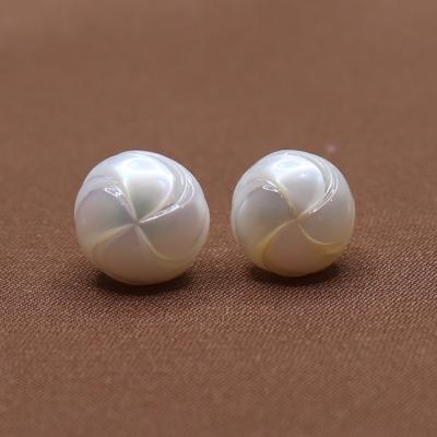 China CLASSIC hand-carved handmade freshwater pearl earrings, real freshwater pearls, customized cutting available for sale