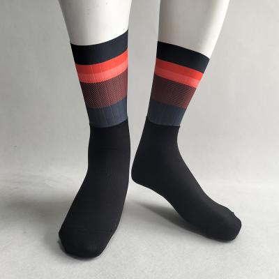 China QUICK DRY Custom Road Bike Mountain Outdoor Sports Cycling Socks for sale