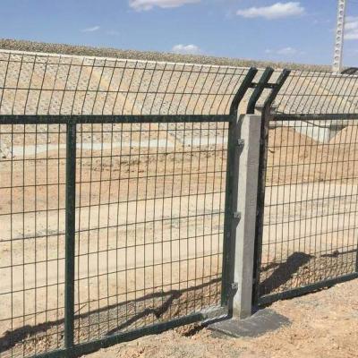 China Fence Outdoor PVC Coated 3D Wire Mesh Fence Welded Garden Fence Panels for sale