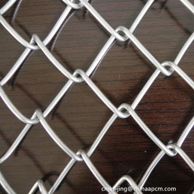 China Fence Mesh Hot Dip Galvanized Chain Link Wire Mesh Fence Roll for sale