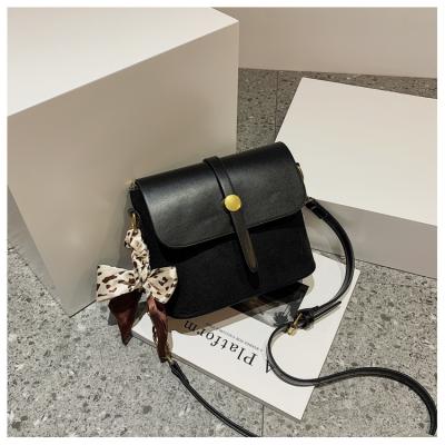 China 2021 Winter Pure High Quality Leather Women's Mini Saddle Bag Fashion Vintage Color Designer Women's Handbag Lock Shoulder Cross - Body Purses for sale