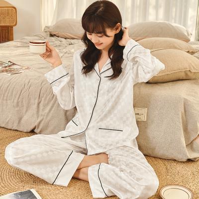 China 2021New Design Breathable Polyester Sleepwear Long Sleeve Pants Printed Women Pajamas Customized for sale