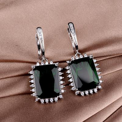 China 2021 Cute Luxury Women Earring Alloy Earring Accessories Fashion Jewelry Custom Crystal Stud Zirconia for sale