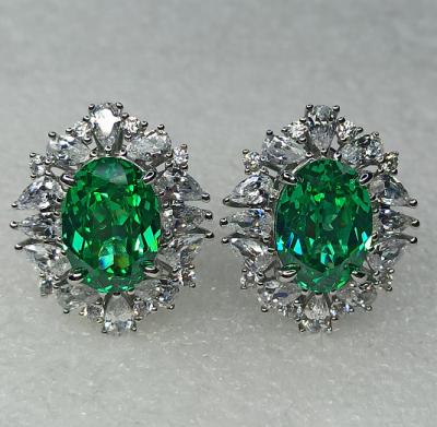 China TRENDY ROMANTIC ELEGANT FINE HOT SALE Fine Jewelry Classic Gold Plated 925 Sterling Silver Green Synthetic Cubic Zircon Women Stud Earrings for sale