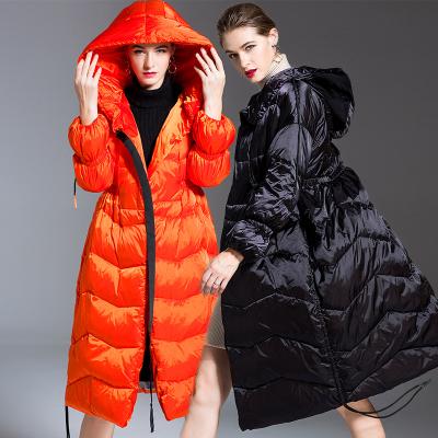 China Raincoat thickened down jacket women's 2021 new medium length bright face loose white duck down jacket women's down jacket for sale