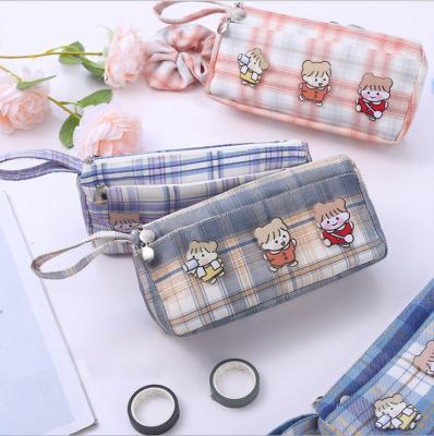 China New fashionable large capacity simple portable school bag pencil case canvas school bag wholesale for sale