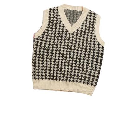 China Anti-wrinkle Cable Knit V-Neck Houndstooth Pattern Vest Women's Sweater Vest Sweaters Knit Tops Female Sweater for sale