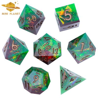 China Dnd Dungeons And Dragons Game Die Sets With Edges Role Playing D&D Dies 7pcs/set Natural Resin Dies Customized Wholesale for sale