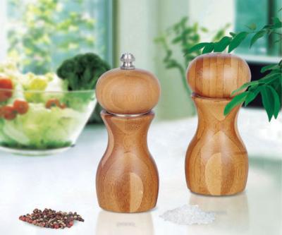 China Bamboo pepper mill and salt shaker set for sale