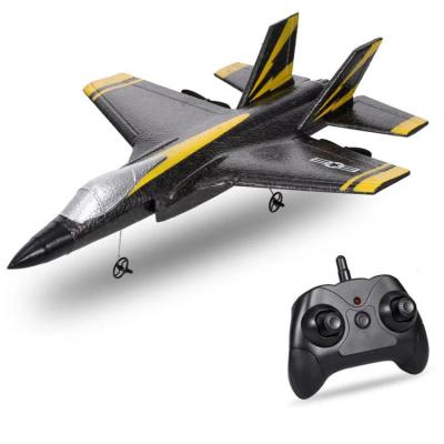 China RC Model 2.4Ghz 2CH F35 War Plane Surfaces RC Fighter Airplane Remote Control Toys for sale