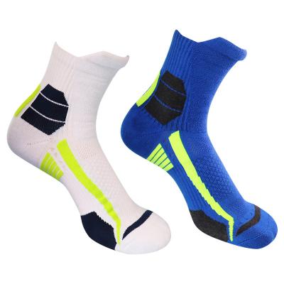 China Breathable Well Cushioned Wide Ankle Sports Compression Cycling Running Socks for sale