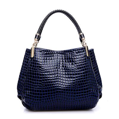 China Wholesale 2021 fashion European and American crocodile brand new fashion leather waterproof zipper large-capacity women's carry shoulder bag for sale