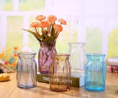 China Family Decorate New Design Hot Sale Elegant Glass Vase For Home Clear Glass Vase for sale