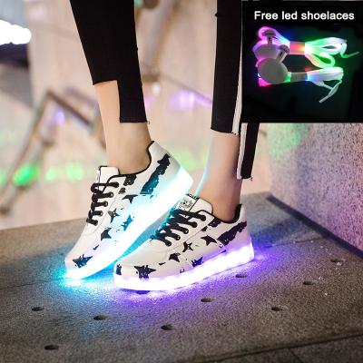 China 2021 Hot Selling Anti-odor Low Price LED Light Children Shoes Spring Sport Shoes for sale