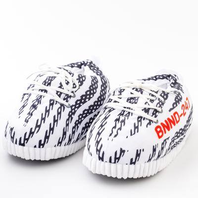 China CUSHIONING Mid Size High Quality Custom Plush Adult Plush Slipper OEM Brand Comfortable Indoor Comfortable Sneaker Customized for sale